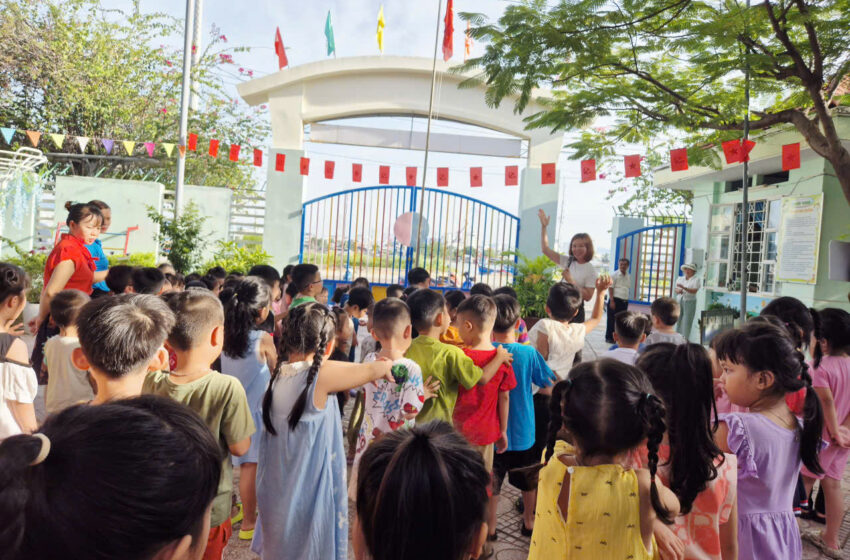  TRƯỜNG MẦM NON PHƯỚC THỊNH TỔ CHỨC CHÀO CỜ ĐẦU TUẦN VỚI CHỦ ĐỀ “VUI TẾT TRUNG THU”