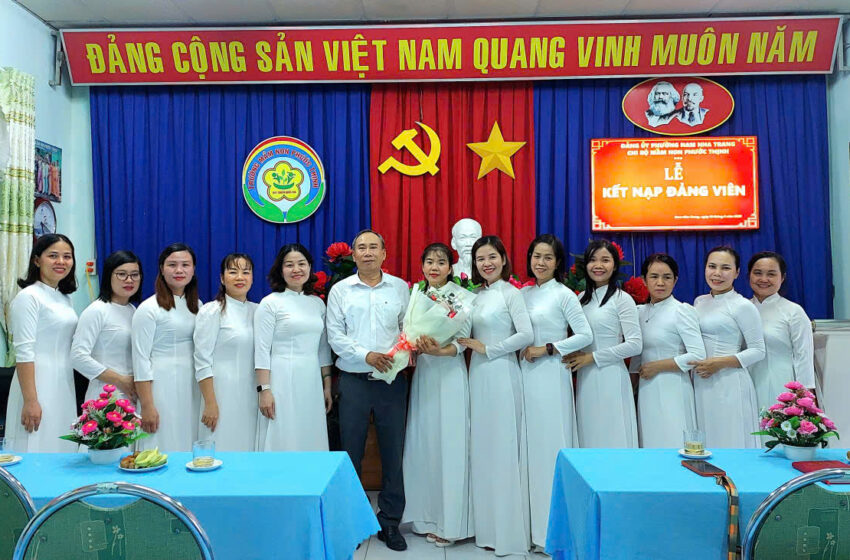  CHI BỘ TRƯỜNG MẦM NON PHƯỚC THỊNH TỔ CHỨC LỄ KẾT NẠP ĐẢNG VIÊN MỚI THÁNG 5/2026